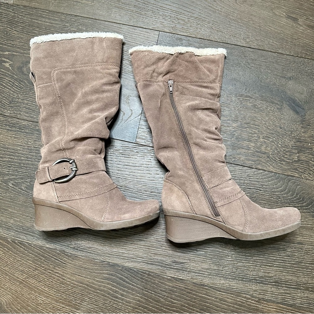 Naturalizer Nina Taupe Suede Faux Shearling Lined Wedge Slouchy Boots Size 9 - Picture 3 of 8